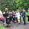 Московские пожарные и спасатели обеспечивают безопасность детей в летних лагерях